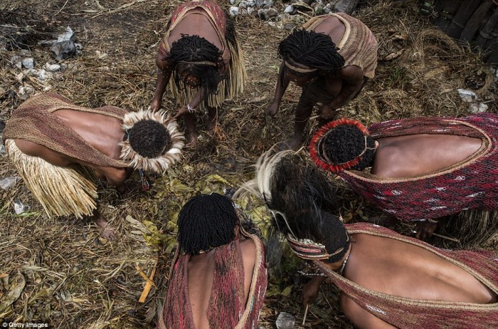 Cara Pemakaian Daun Bungkus Papua, Rahasia Cita Rasa dan Aroma Khas