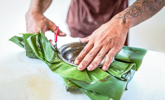 Cara Membuat Mangkok Unik dari Daun Pisang